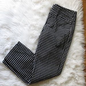Elle  Checkered Ankle Pants Womens Size 2 Like new